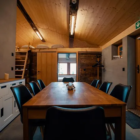 Le Mayen De Colombire Hotel 3*